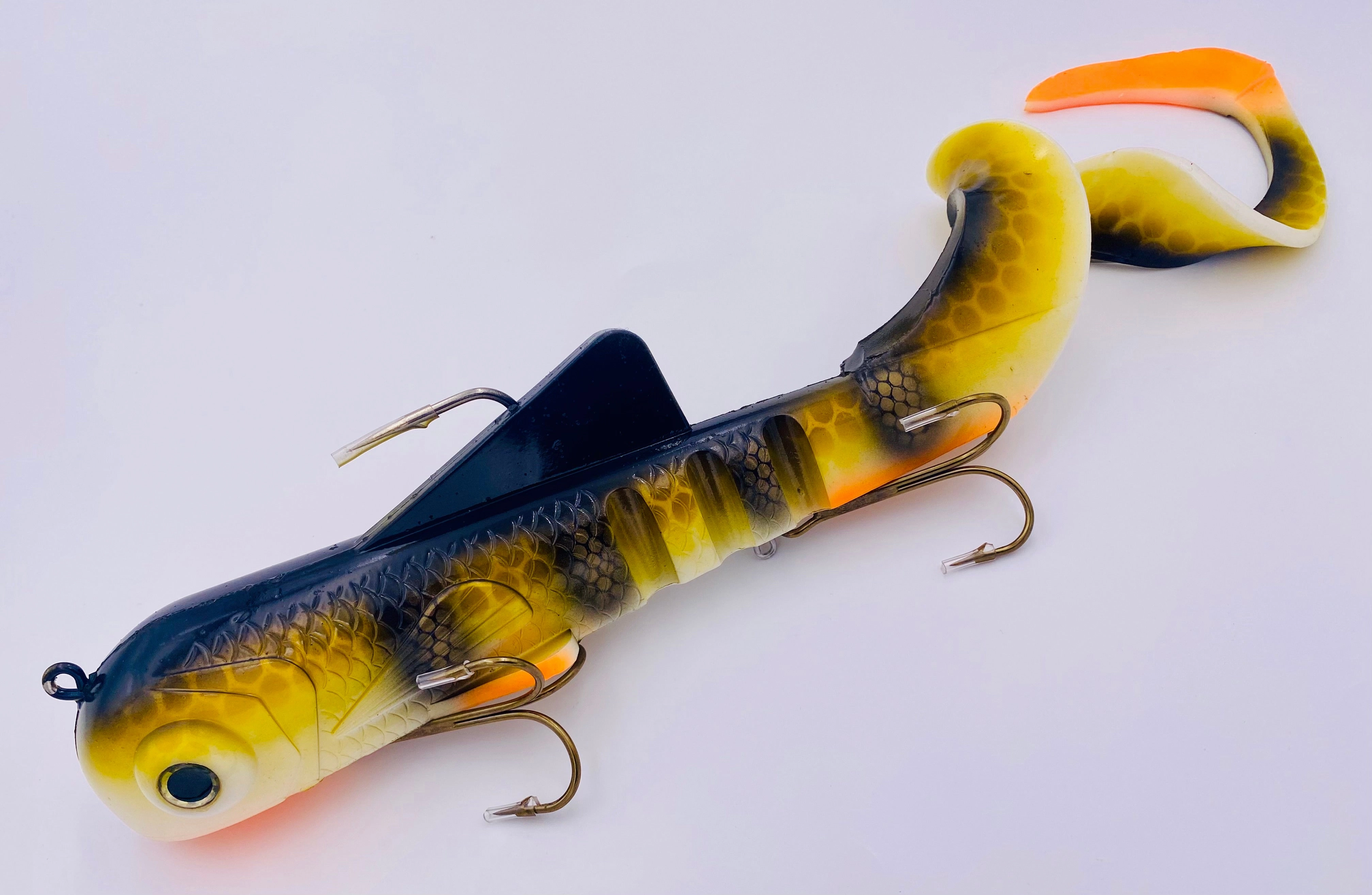 Monster Magnum Bull Dawg Hanson Perch